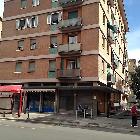 アパート Happy Fiera