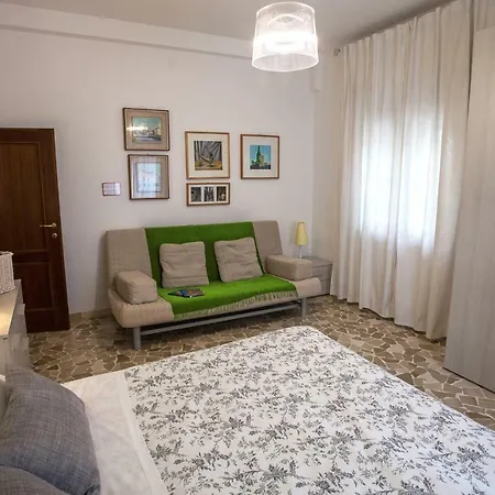 Happy Fiera アパート ボローニャ